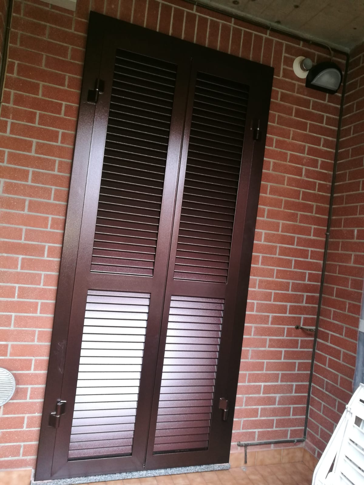 Стальные бронированные жалюзи с фиксированными ламелями Centro Inferriate Persiane blindate ARCH-00088639 - Вид №3