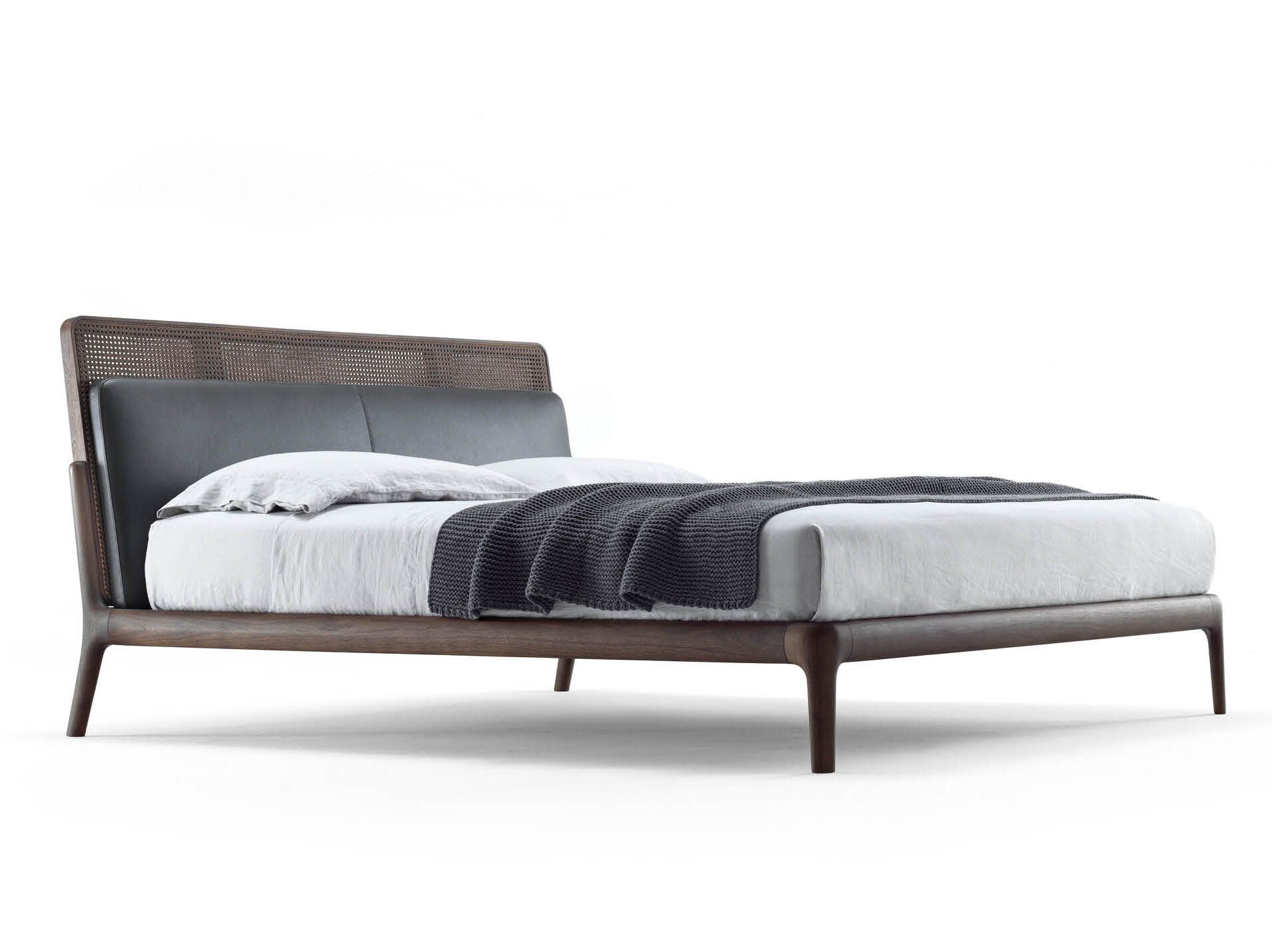 Кровать из массива дерева BertO EAST SIDE ARCH-00043293