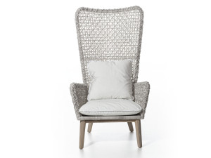 Садовое кресло из смолы