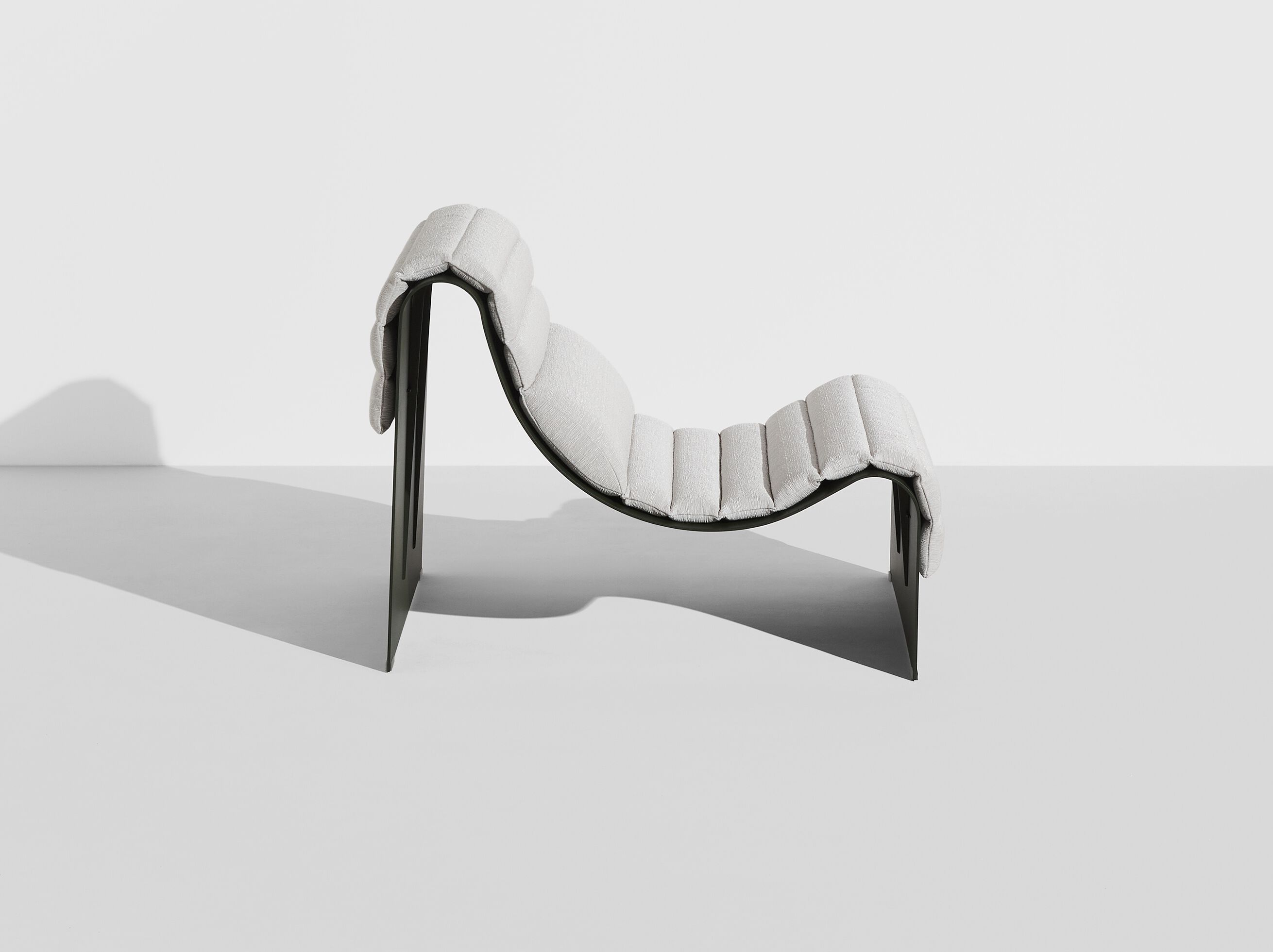 Алюминиевое кресло с порошковым покрытием Petite Friture Eclipse ARCH-00055721