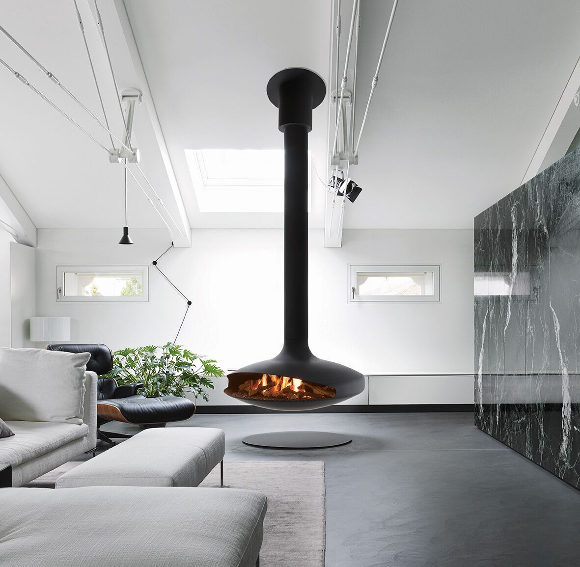 Металлический вращающийся газовый подвесной камин Focus creation Gyrofocus ARCH-00075057 - Вид №1