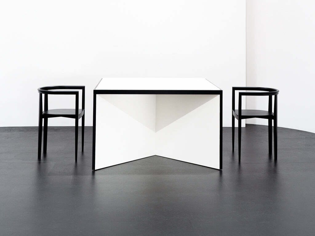 Квадратный дубовый стол Serax Мебель от Ann Demeulemeester ARCH-00138141 - Вид №2