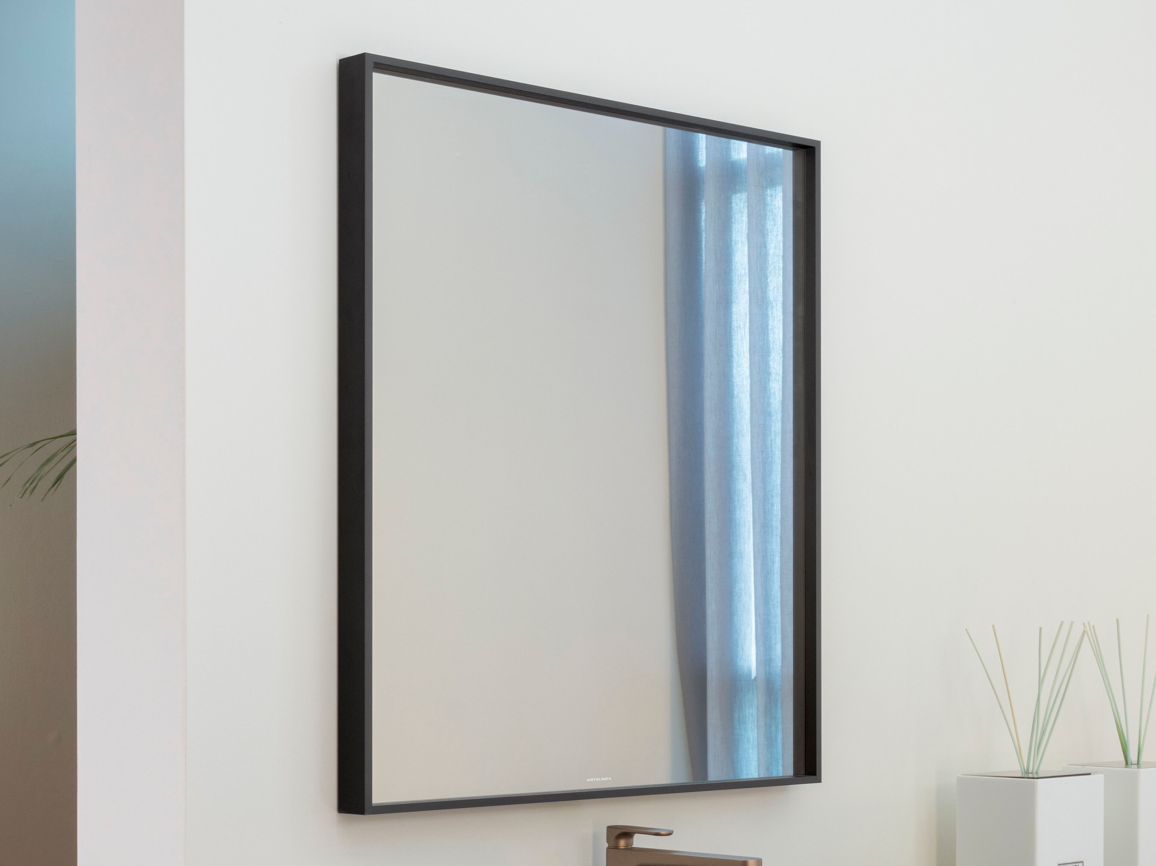 Настенное зеркало ARTELINEA ARTIBOX ARCH-00096508