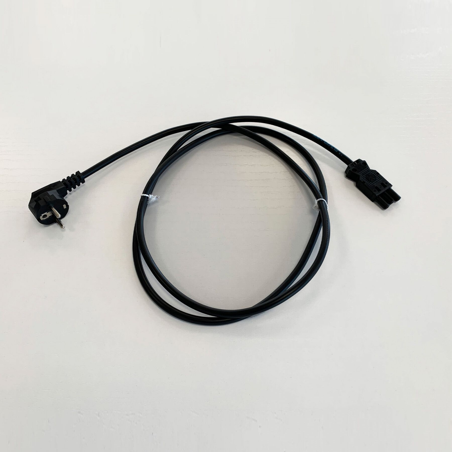 Прямоугольный стол для совещаний с системой люверсов CUF Milano Doria ARCH-00079444 - Вид №15