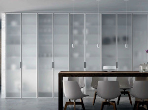 Дверь из матового стекла