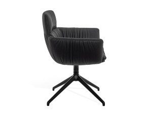 Мягкое вращающееся кресло с подлокотниками