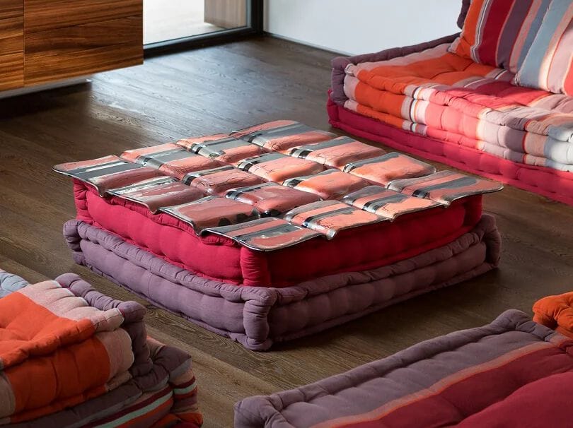 Квадратный журнальный столик из стекла и ткани PlusObject CUSHION ARCH-00095151