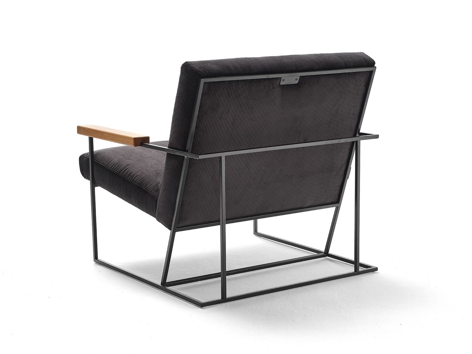 Бархатное кресло с подлокотниками EPÒNIMO Gotham ARCH-00060413 - Вид №1