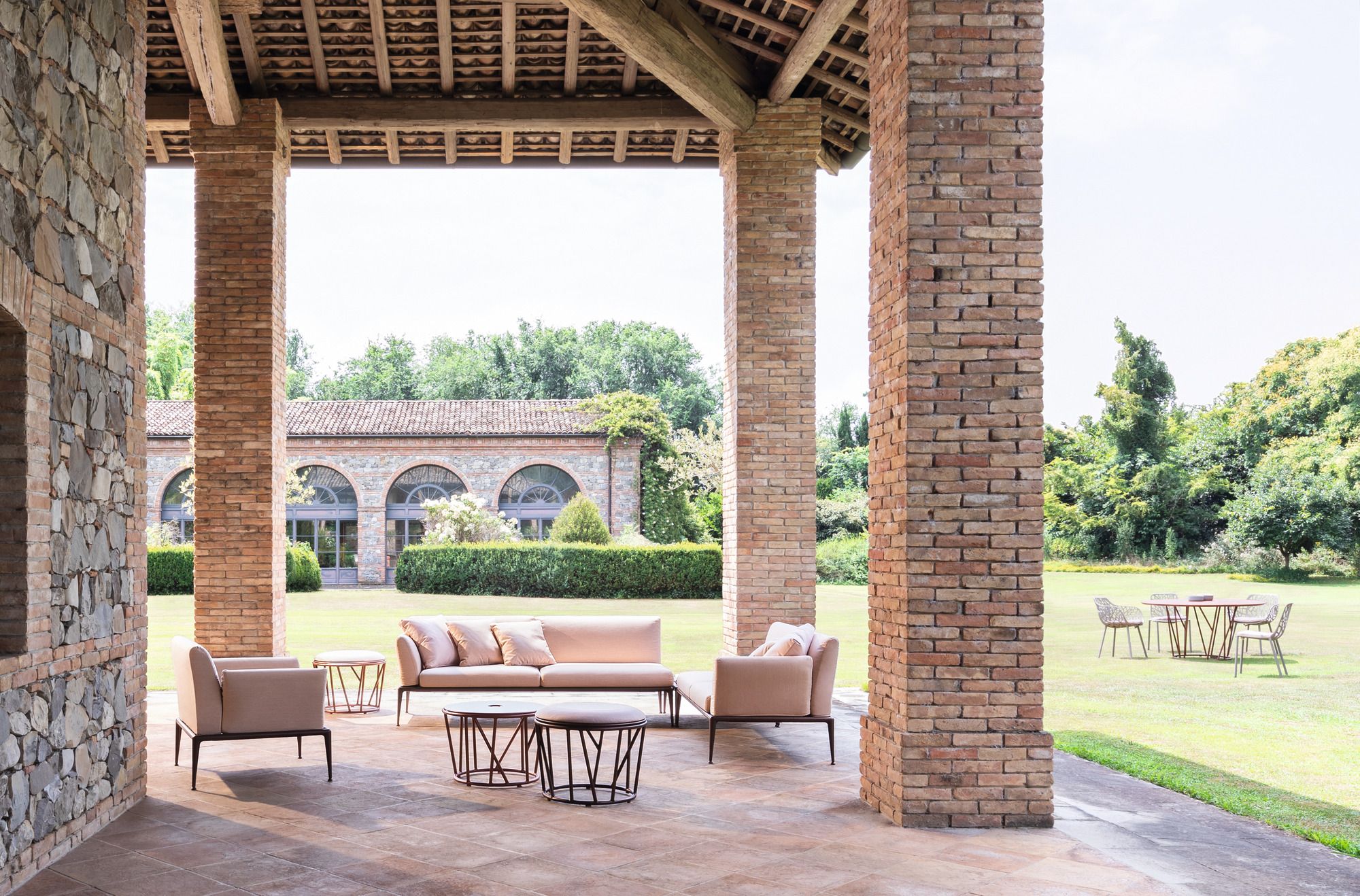 Алюминиевый квадратный садовый стол FAST New Joint ARCH-00083342 - Вид №2