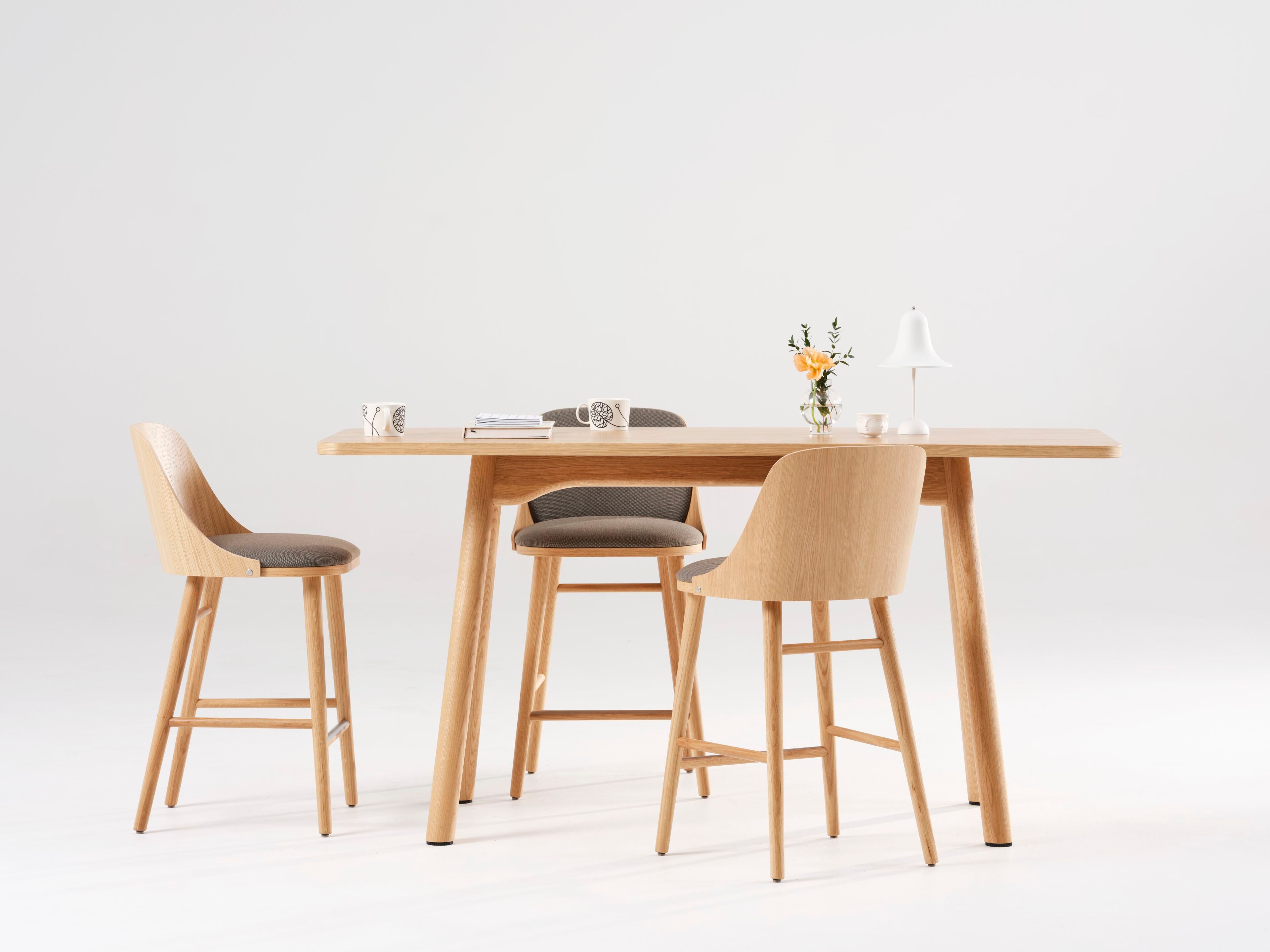 Мягкий барный стул с подставкой для ног Karl Andersson Sander ARCH-00068403 - Вид №1