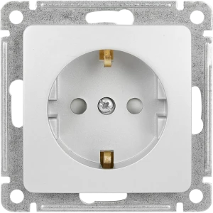 Розетка встраиваемая Hegel Мастер с заземлением со шторками цвет серебро