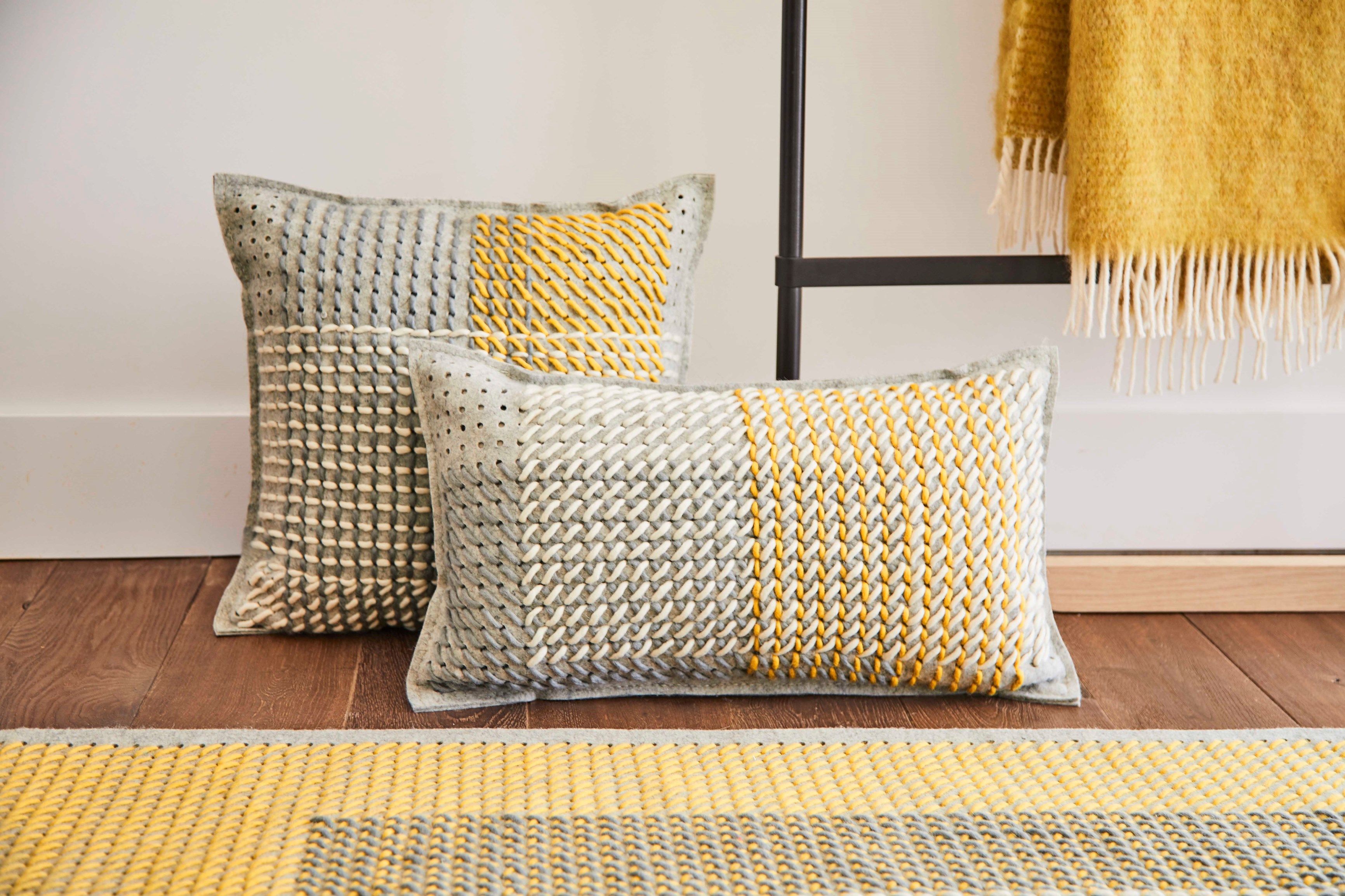 Прямоугольная подушка из ткани GAN Canevas Geo ARCH-00122448 - Вид №4