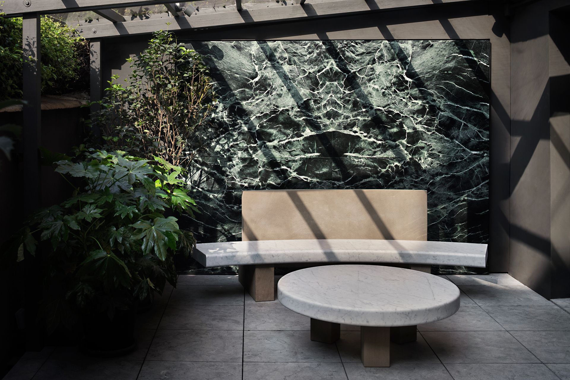 Мраморная скамья со спинкой Salvatori Span ARCH-00029808 - Вид №5