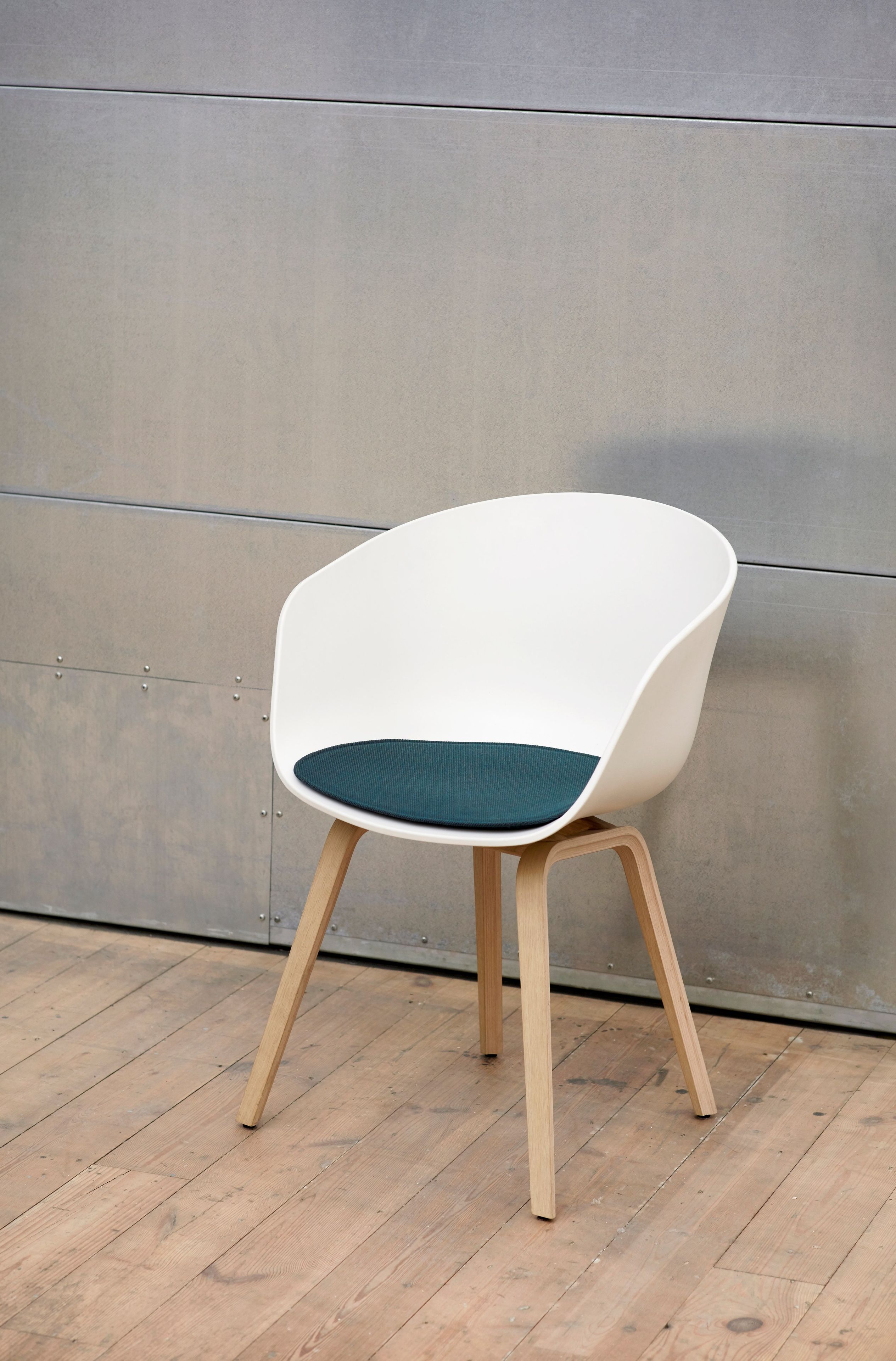 Стул из полипропилена со встроенной подушкой Hay About a Chair ARCH-00068838 - Вид №8