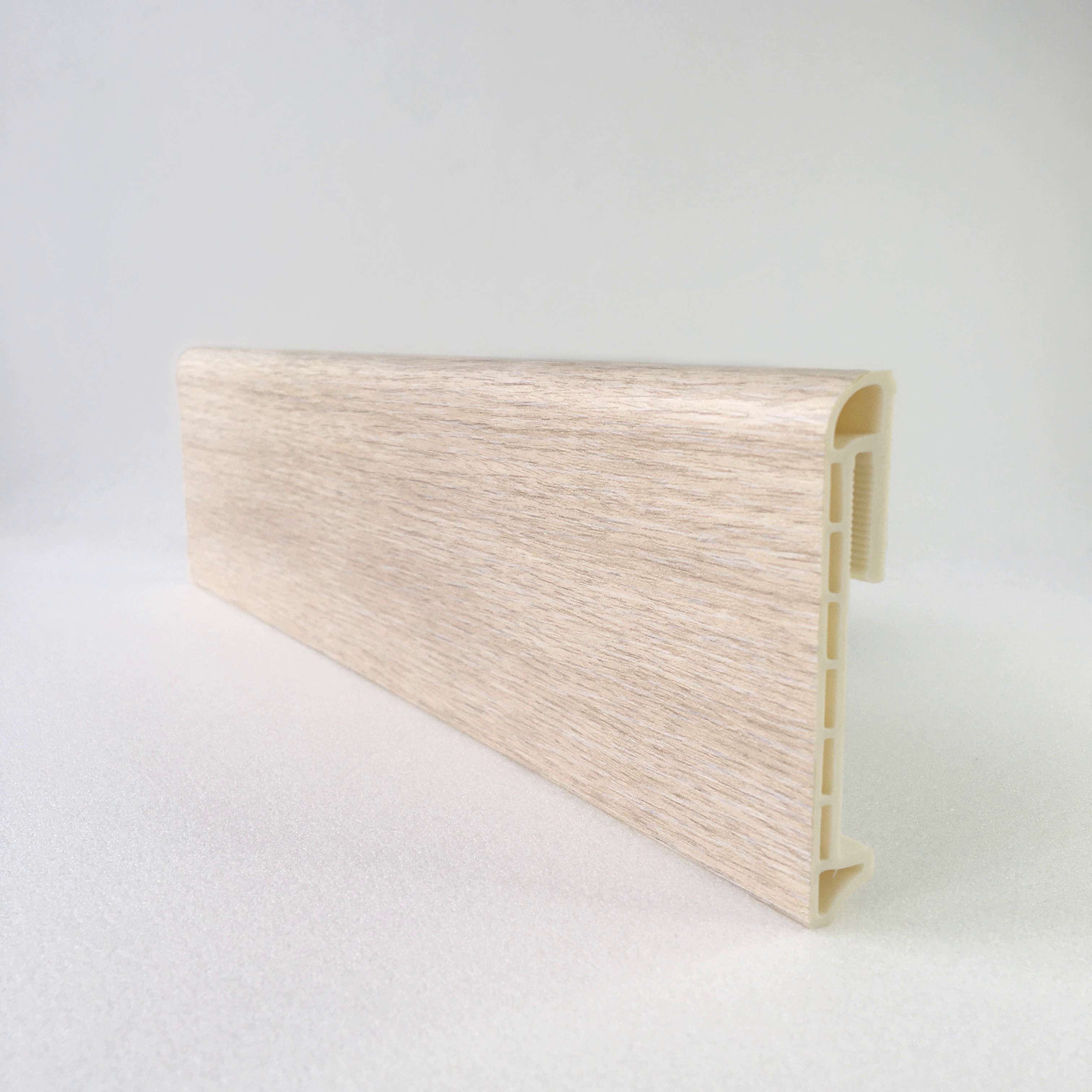 Напольный плинтус  Ясень белый 80мм DEKOR PANEL DP065