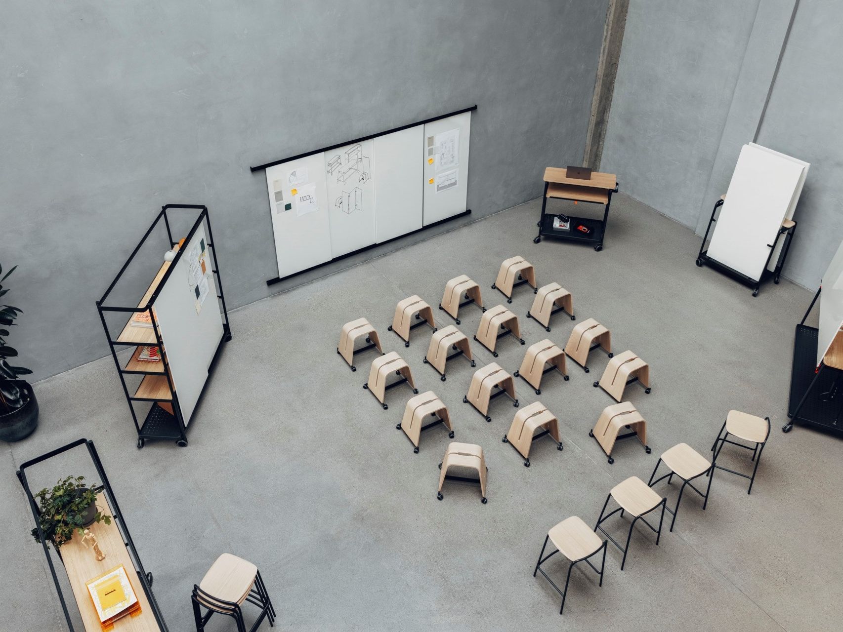 Офисный стул из бука с колесами Brunner доски ARCH-00101944 - Вид №4