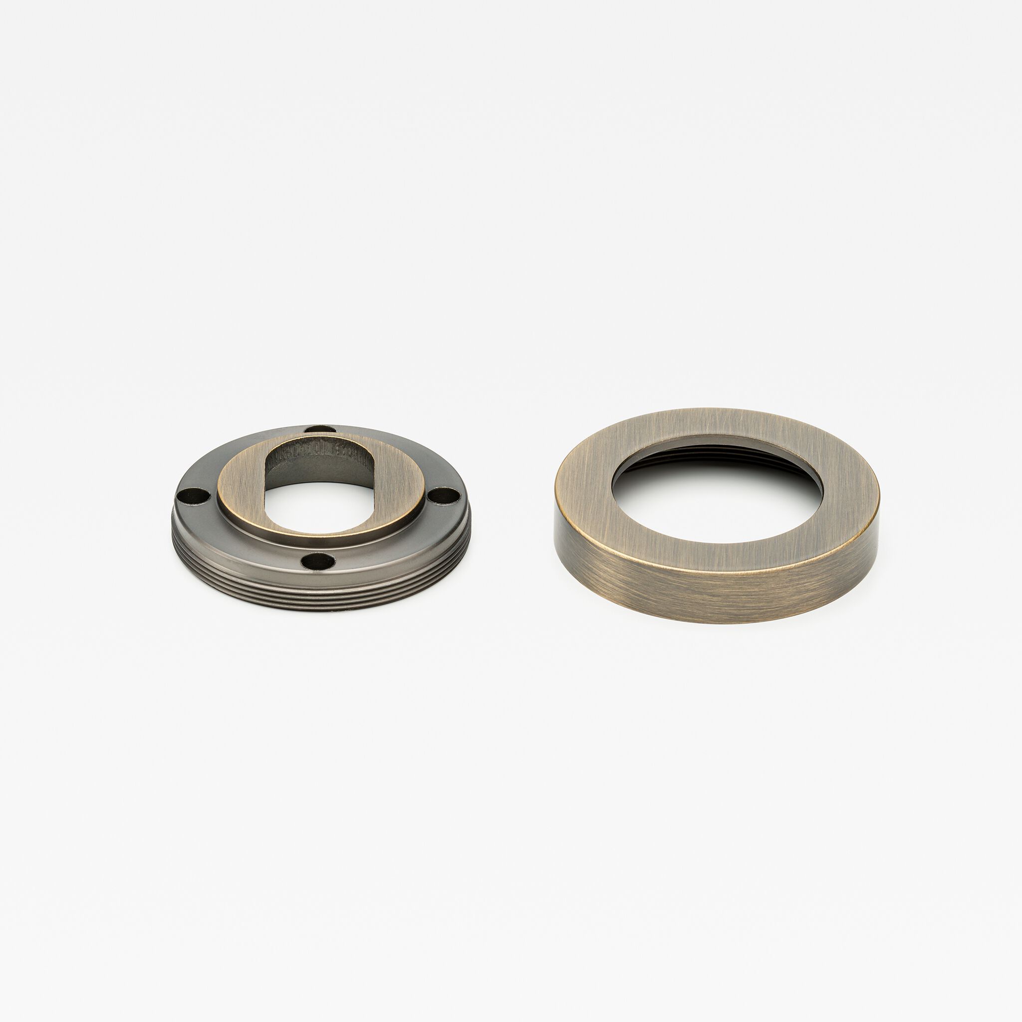 Латунная круглая насадка Lo & Co Interiors ESCUTCHEON OVAL ARCH-00140538 - Вид №2