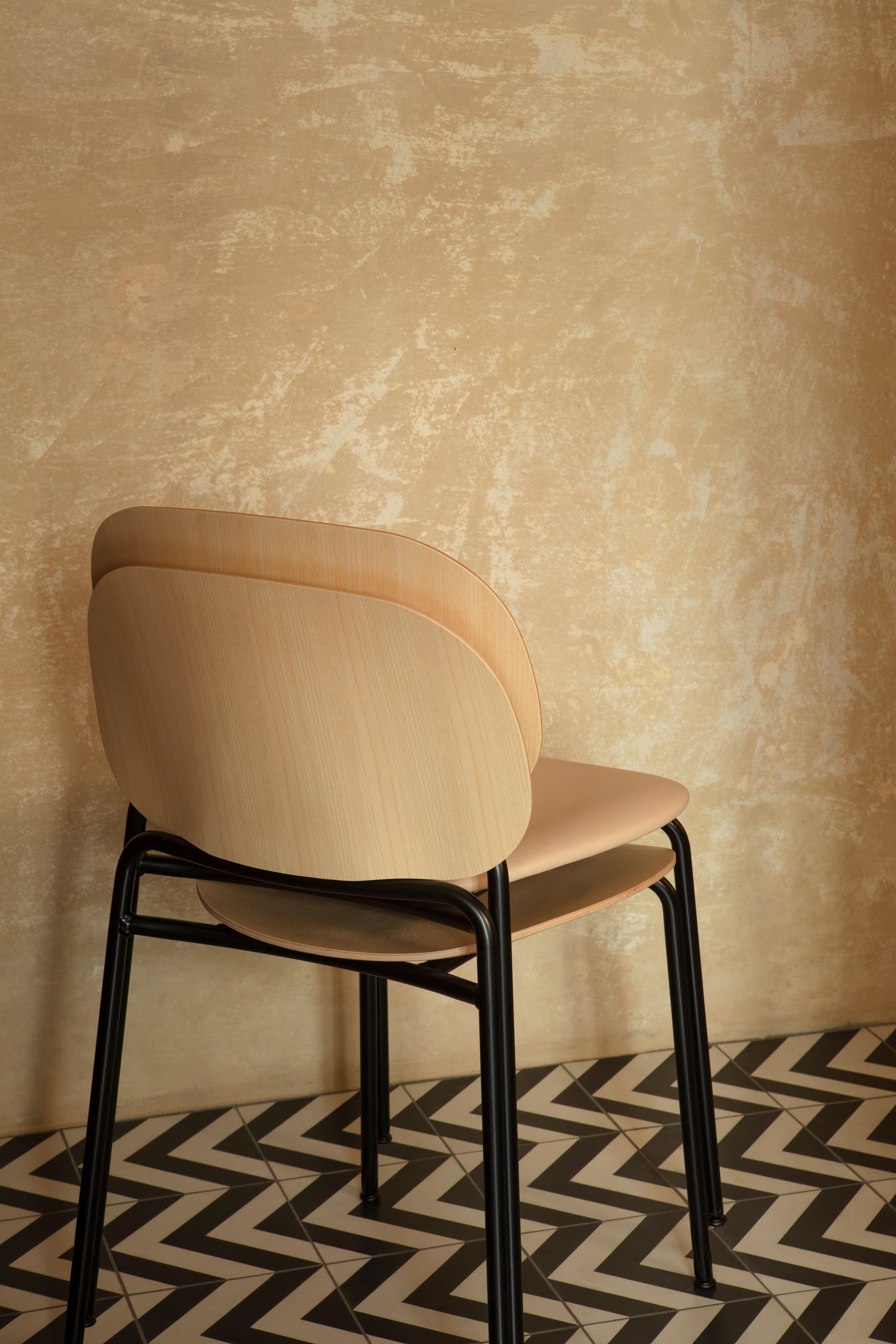 Штабелируемый стул из шпона с мягким сиденьем Zilio A&C Upon ARCH-00086700 - Вид №7