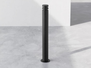 Стальной столб боллард