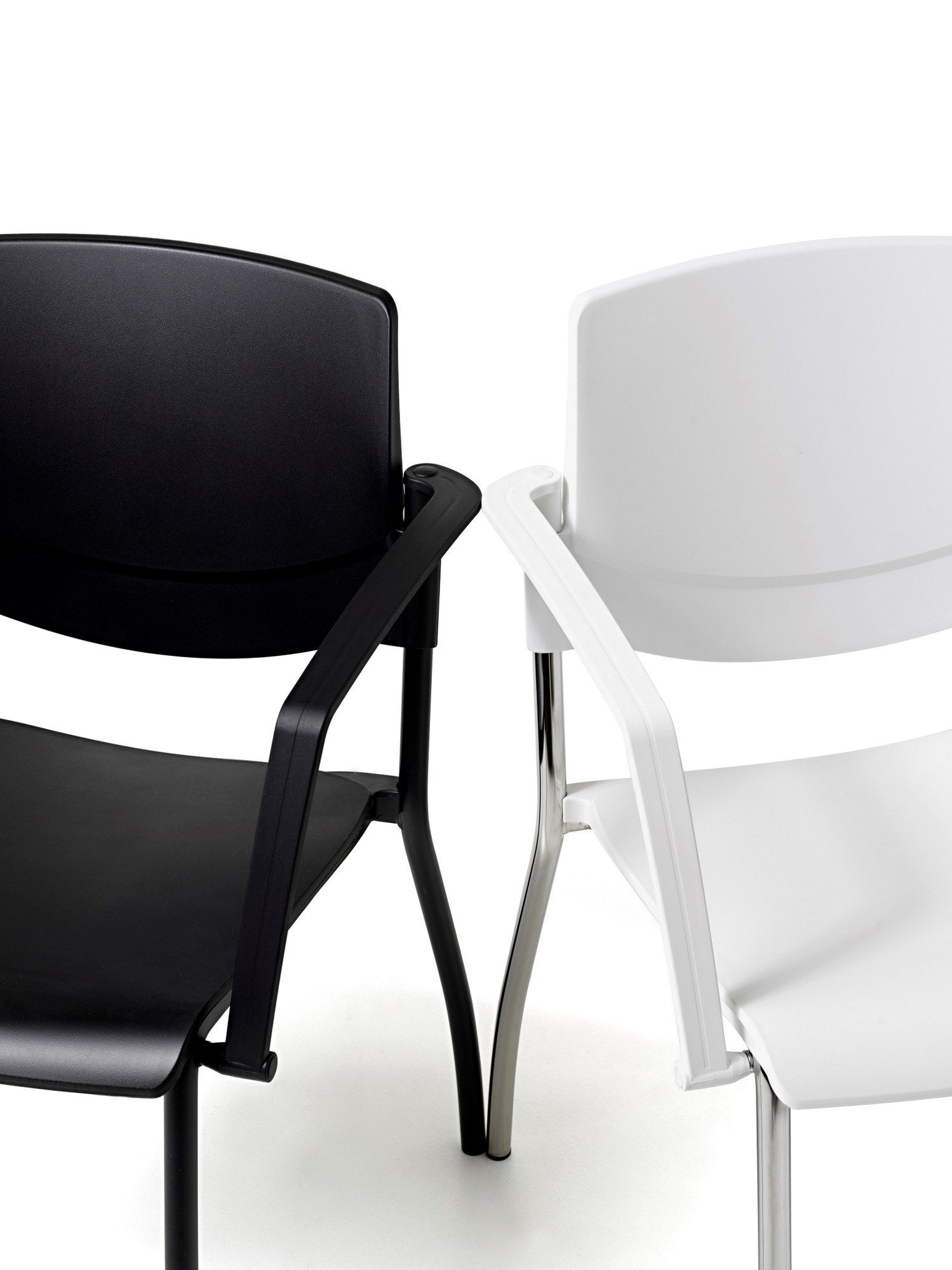 Штабелируемый стул из полипропилена с подлокотниками для залов ожидания Diemme Sunny New ARCH-00052230 - Вид №3