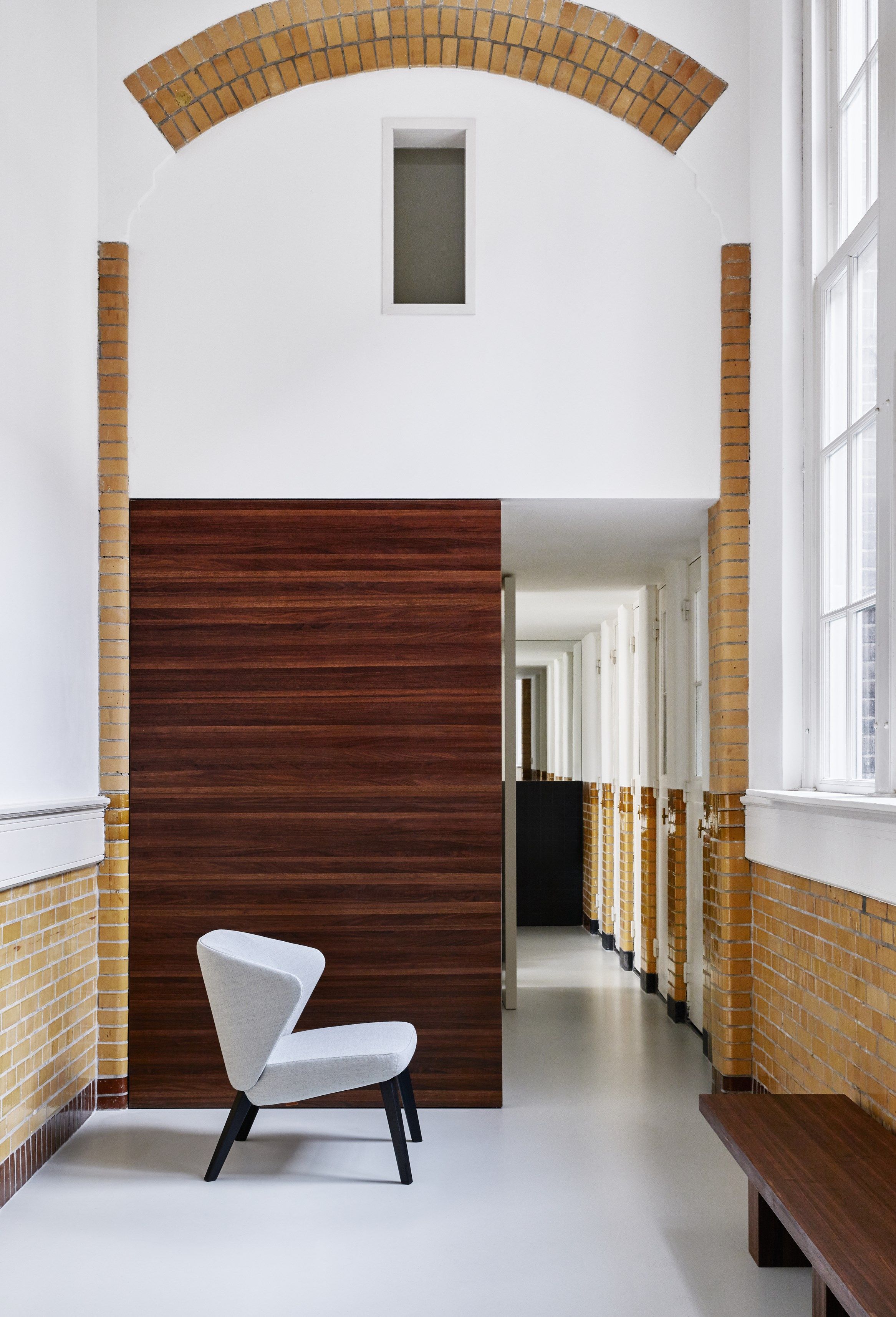 Кресло с подлокотниками Montis Back Me Up ARCH-00006103 - Вид №5