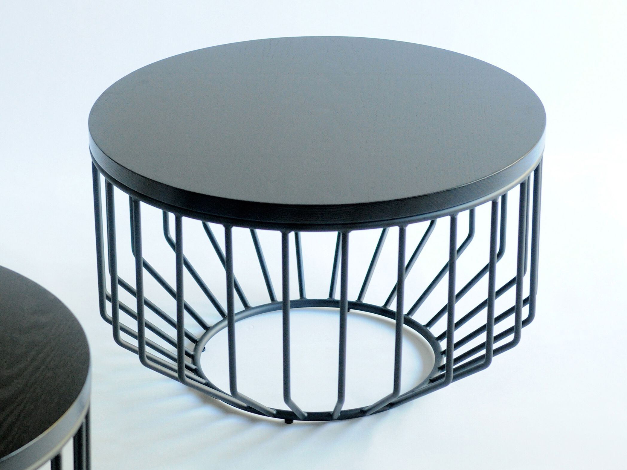 Круглый металлический журнальный столик Phase Design Wired ARCH-00107111 - Вид №1