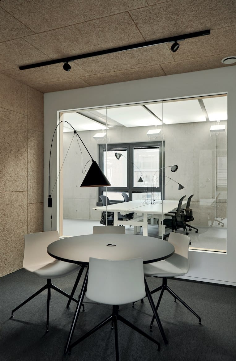 Регулируемый светодиодный настенный светильник из стекловолокна Midgard Licht Ayno ARCH-00008492 - Вид №2