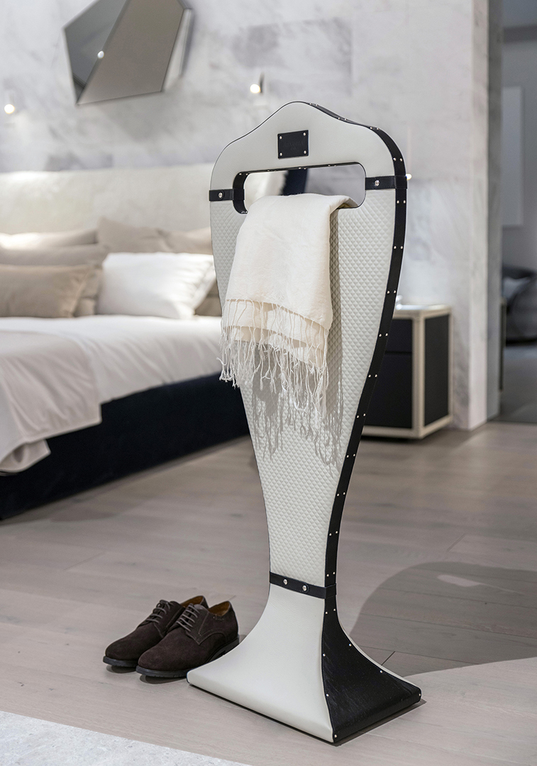 Стойка камердинера для одежды для путешественников Traveler R0695 Coleccion Alexandra - Вид №1