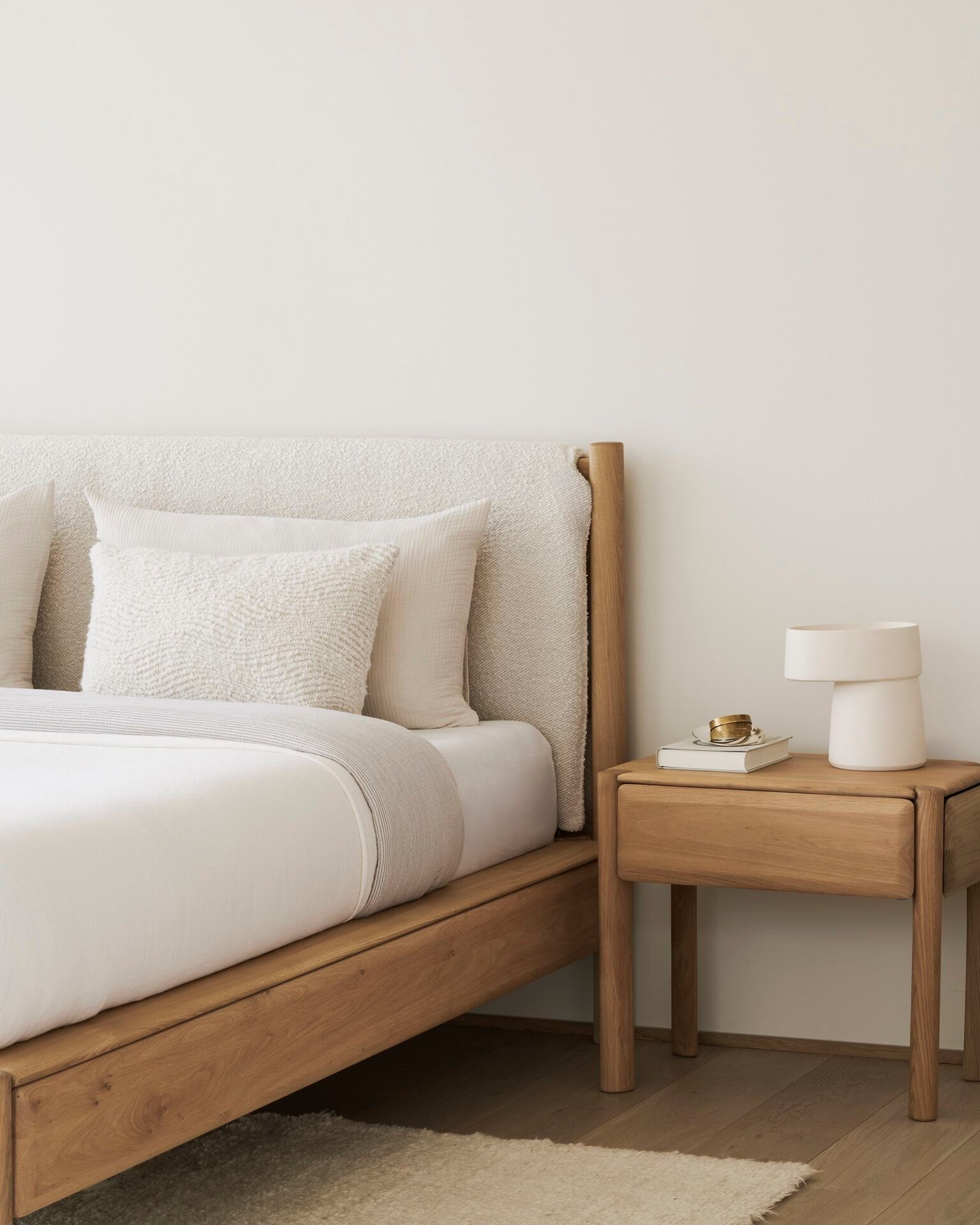 Дубовая двуспальная кровать Ethnicraft PI ARCH-00060629 - Вид №8