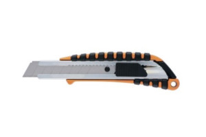 16153752 Нож, 18 мм выдвижное лезвие металлическая направляющая, двухкомпонентный корпус 78982 SPARTA