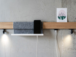 Деревянная полка