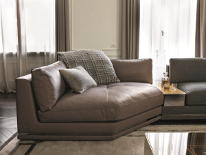 Кожаный угловой диван