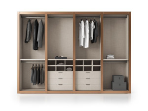 Деревянная секционная гардеробная