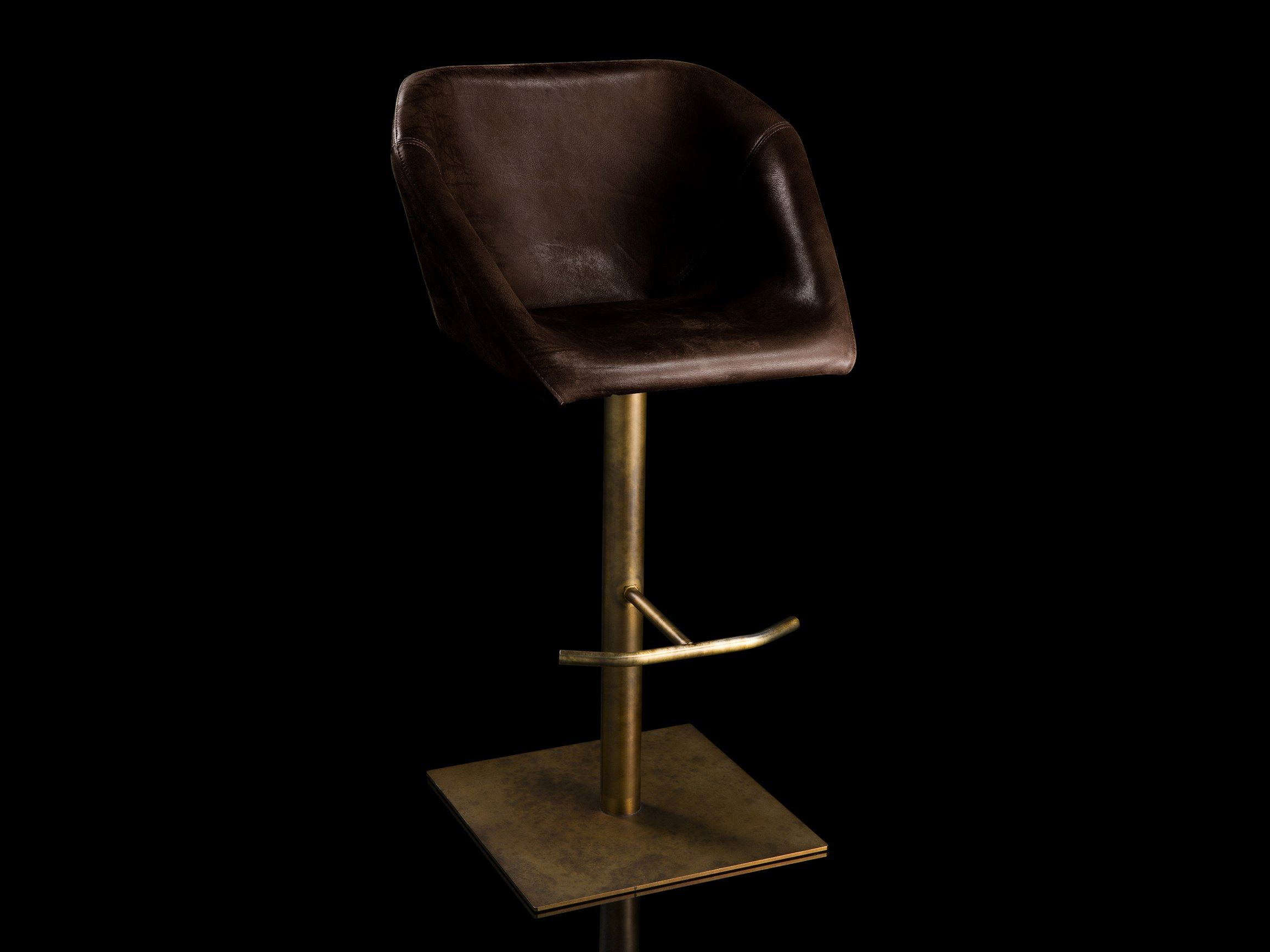 Кожаный поворотный стул с подставкой для ног Henge Hexagon ARCH-00075303