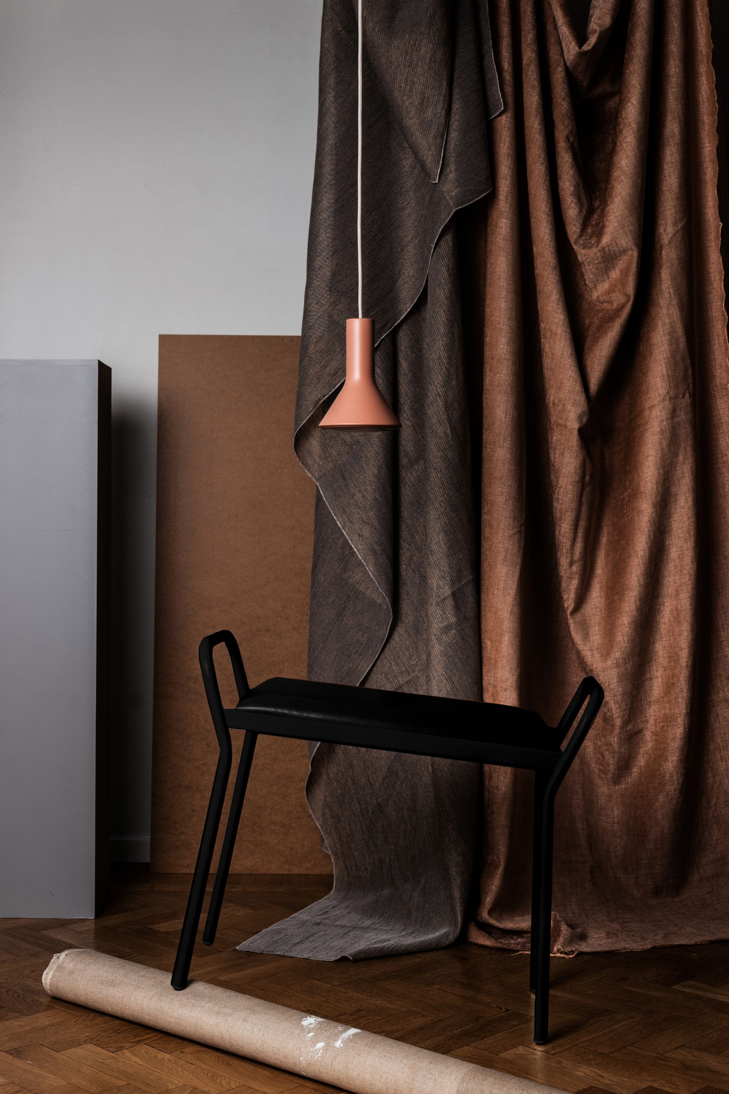 Окрашенный металлический низкий стул с мягким сиденьем Maze Пьесы ARCH-00006652 - Вид №2