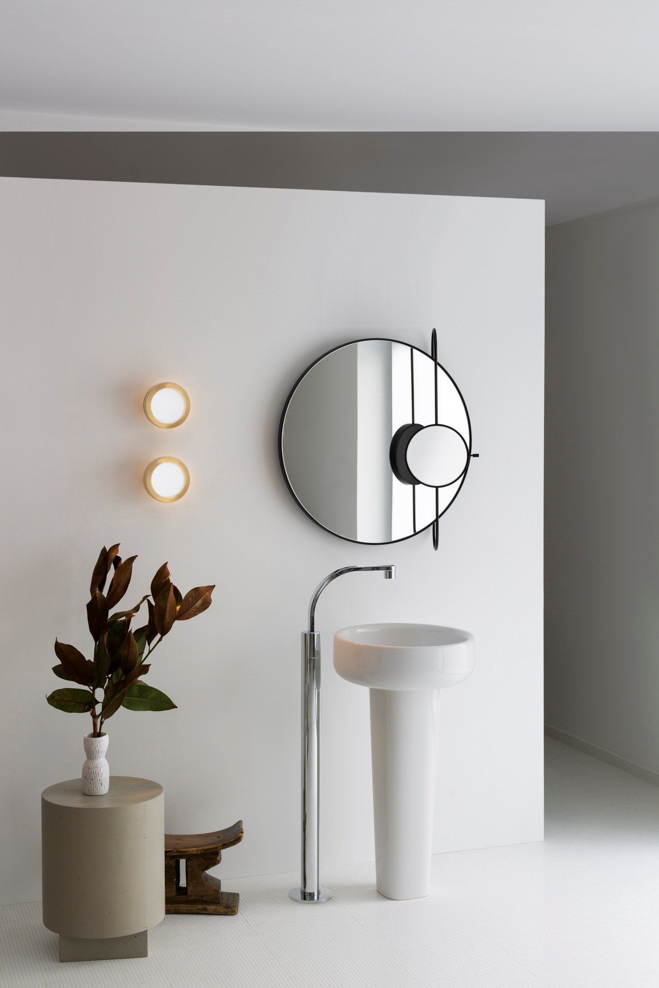 Латунный светодиодный настенный светильник Tooy Molly ARCH-00110100 - Вид №1