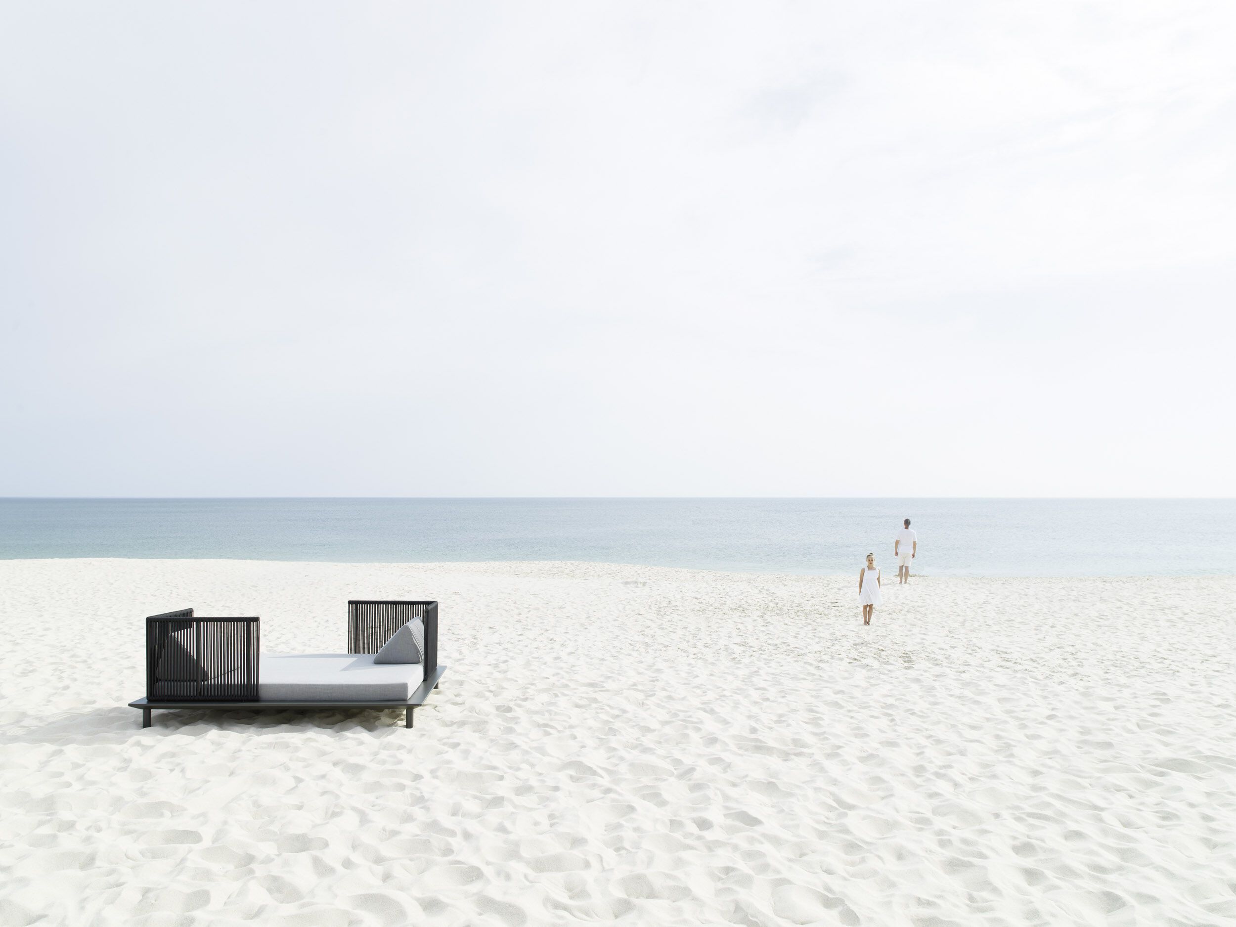 Садовая кровать из акриловой и алюминиевой ткани Varaschin Sunmoon ARCH-00025240 - Вид №1