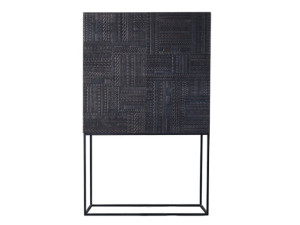 Шкаф из тикового дерева с распашными дверцами