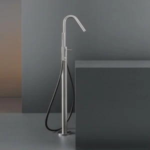 Свободно стоящий прогрессивный смеситель для ванны H. 985 мм с поворотным носиком и цилиндрический ручной душ диаметр 18 мм  GRA14 CEADESIGN