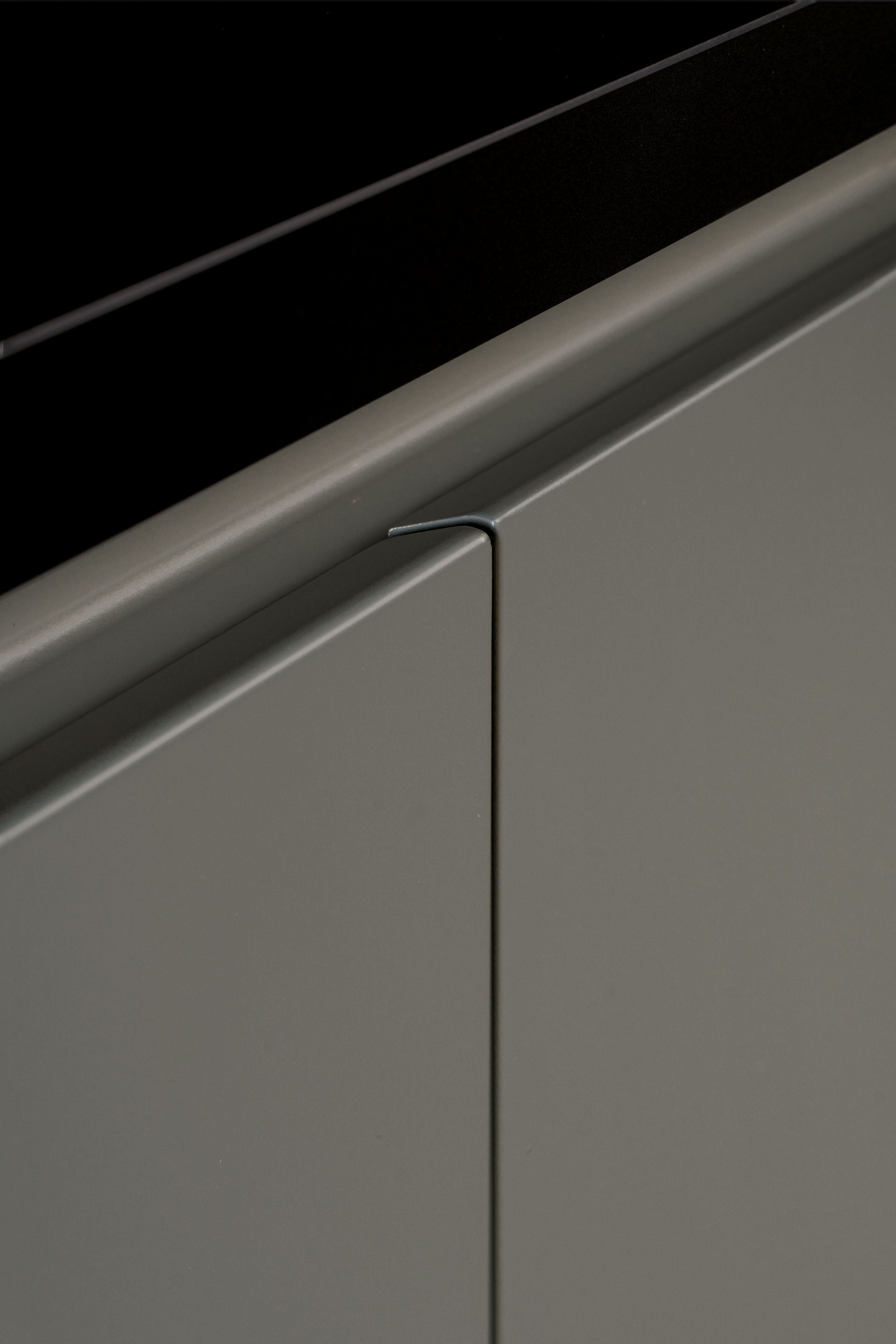 Встроенная кухня без ручек с полуостровом Euromobil Lain ARCH-00125921 - Вид №3