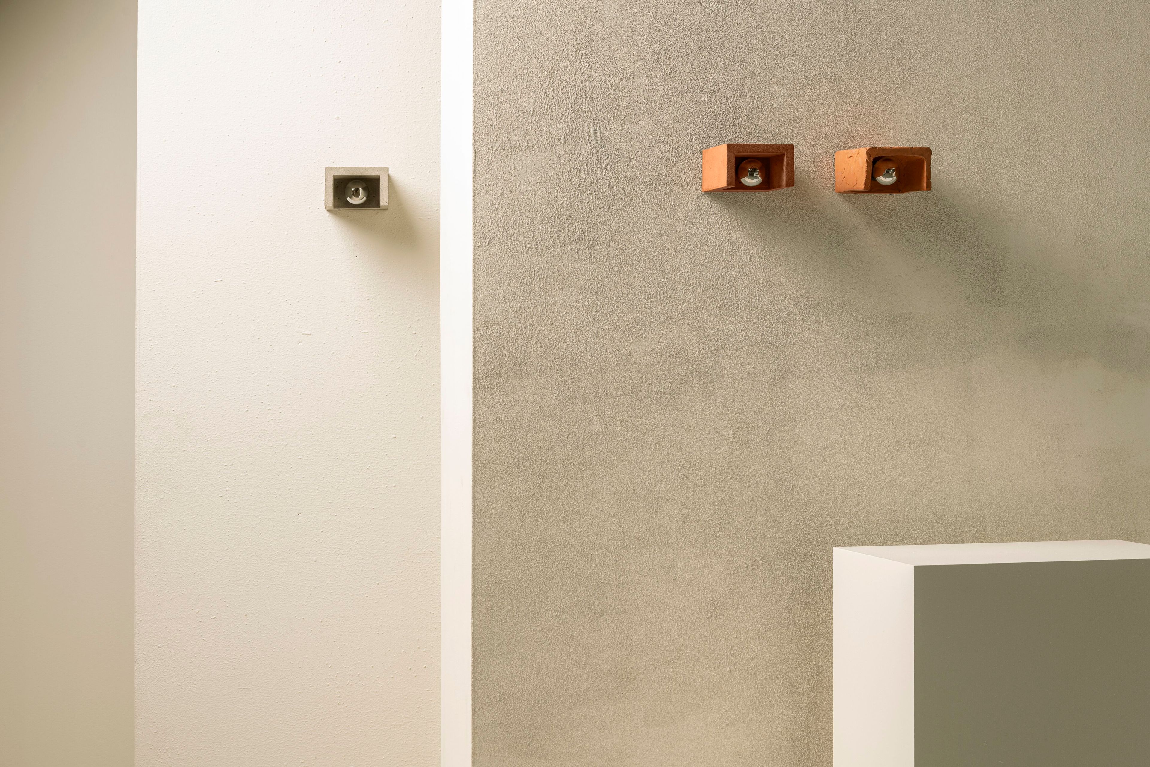 Бетонный светодиодный настенный светильник Serax Primary shape ARCH-00030783 - Вид №12