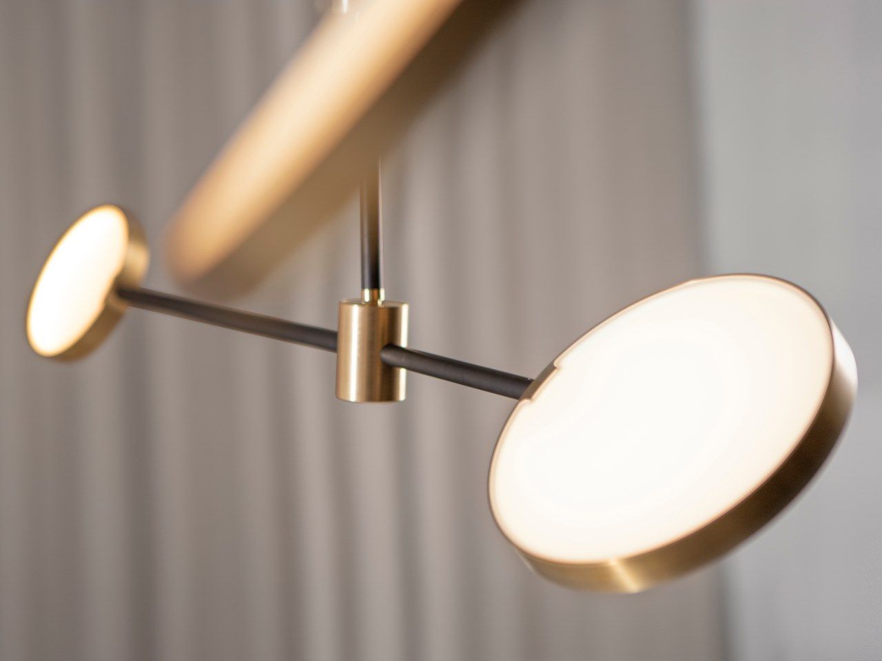 Металлический светодиодный потолочный светильник ручной работы Cameron Design House Motion ARCH-00024681 - Вид №4