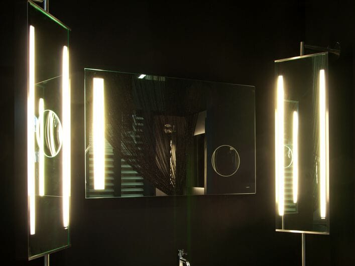 Вращающееся прямоугольное зеркало со встроенным освещением Spekkio Turnable LED ARCH-00131464