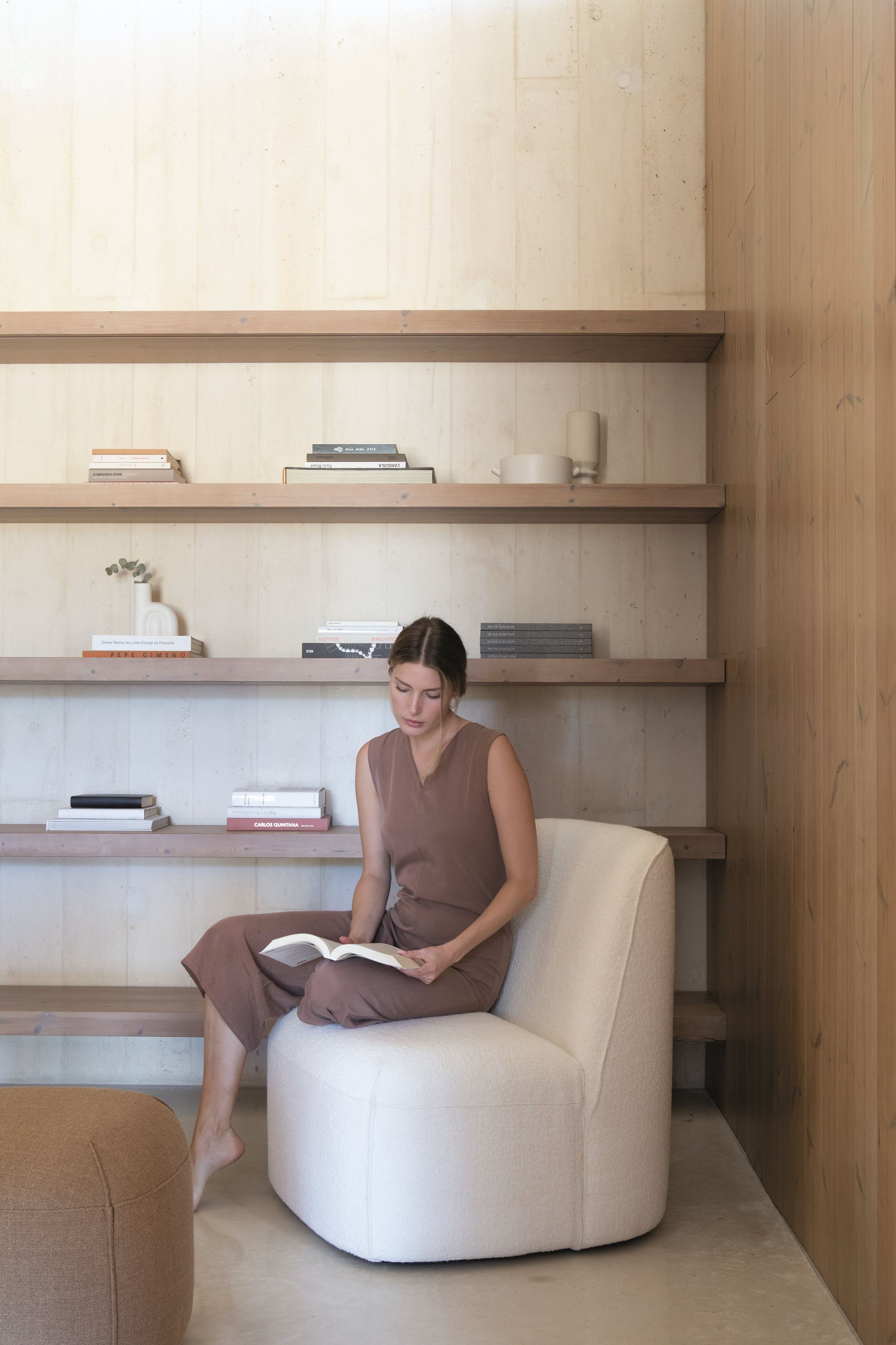 Тканевое кресло Lebom Ко Тао ARCH-00143416 - Вид №2