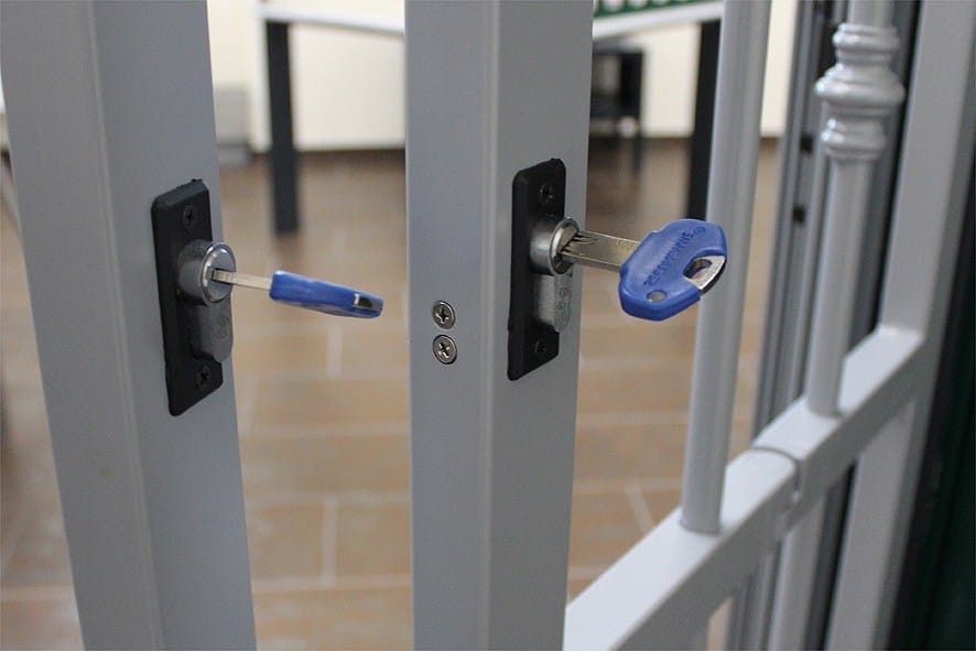 Металлические перила безопасности OFFICINE LOCATI INFERRIATE CLASSE 3 ARCH-00049719 - Вид №3