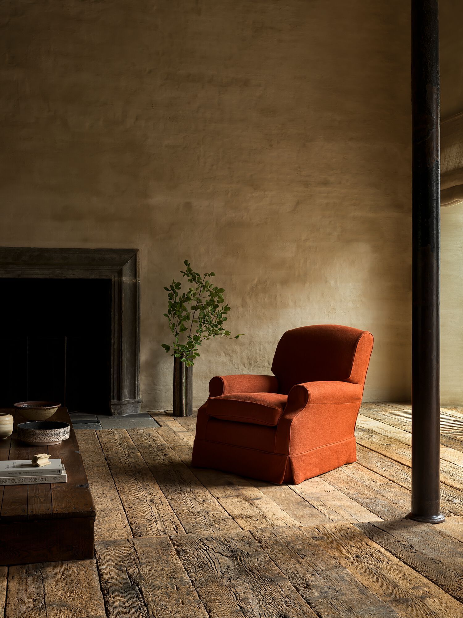 Тканевое кресло с подлокотниками Collett & Victor JOFFRE ARCH-00012368 - Вид №1