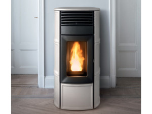 Экологичная печь для гранул в классическом стиле