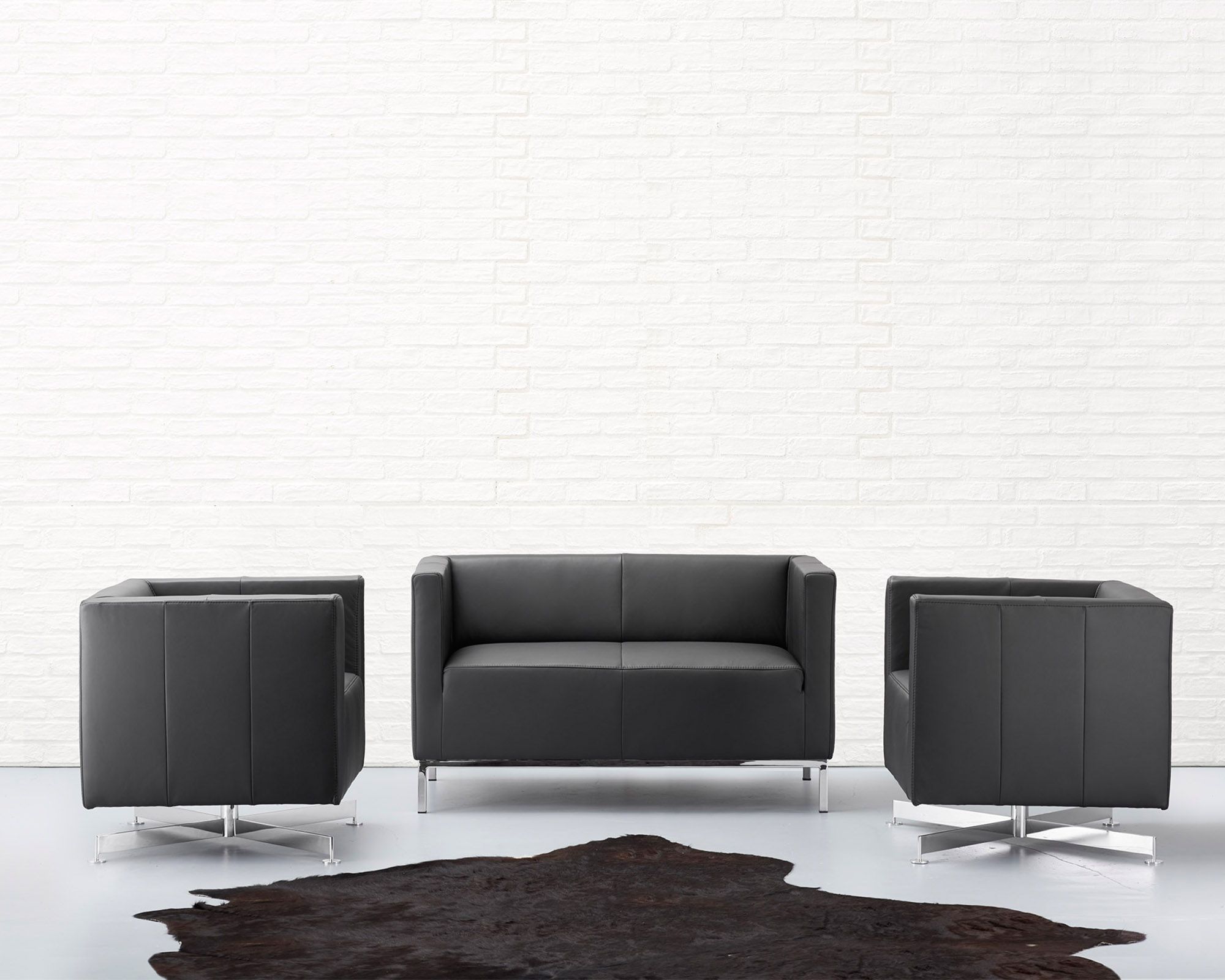 Кожаное кресло с подлокотниками SCHNEEWEISS interior последний ARCH-00031139 - Вид №1