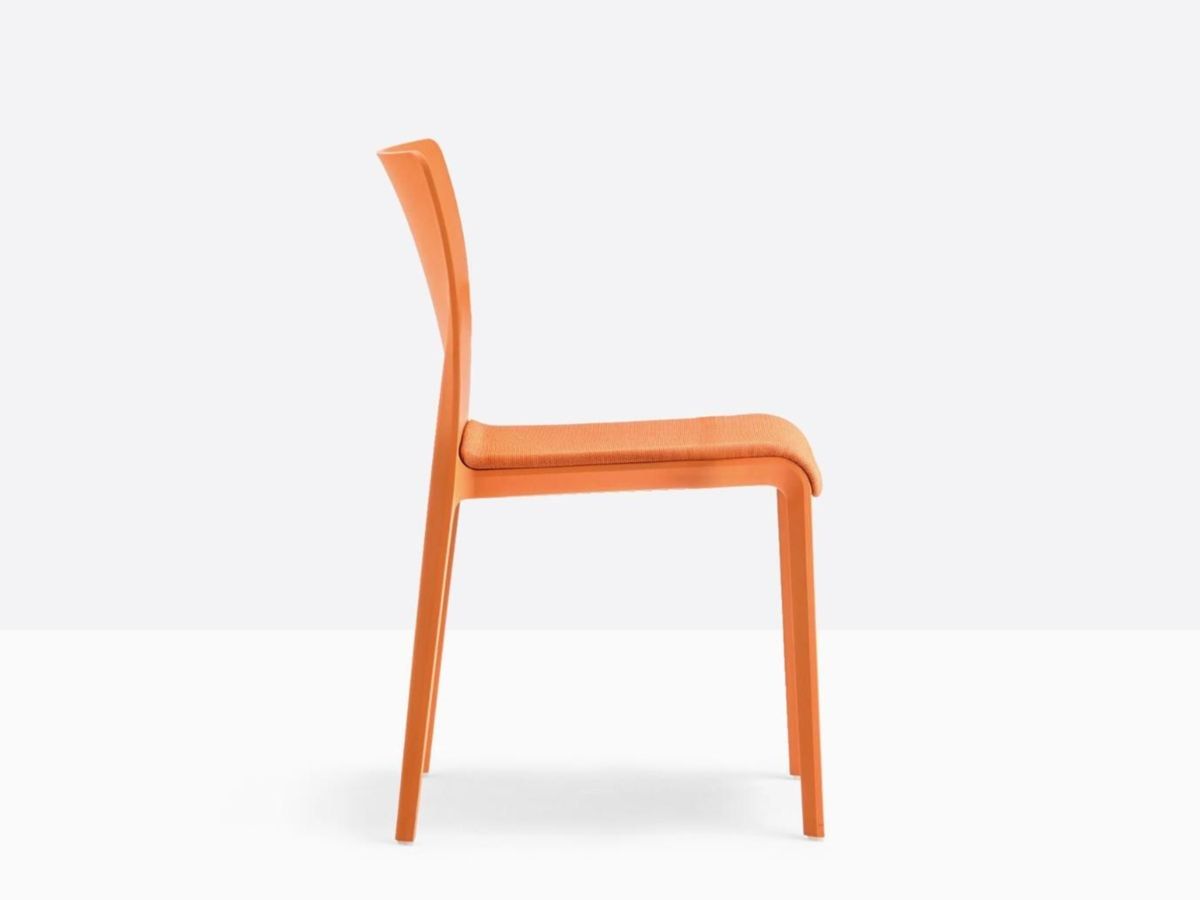 Стул из полипропилена с мягким сиденьем Pedrali Volt ARCH-00048342 - Вид №1