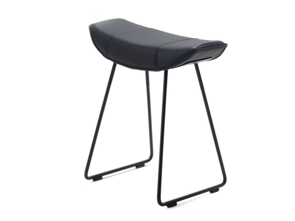 Кожаный низкий мягкий табурет Freifrau KYA STOOL SEAT WIRE FRAME ARCH-00149843